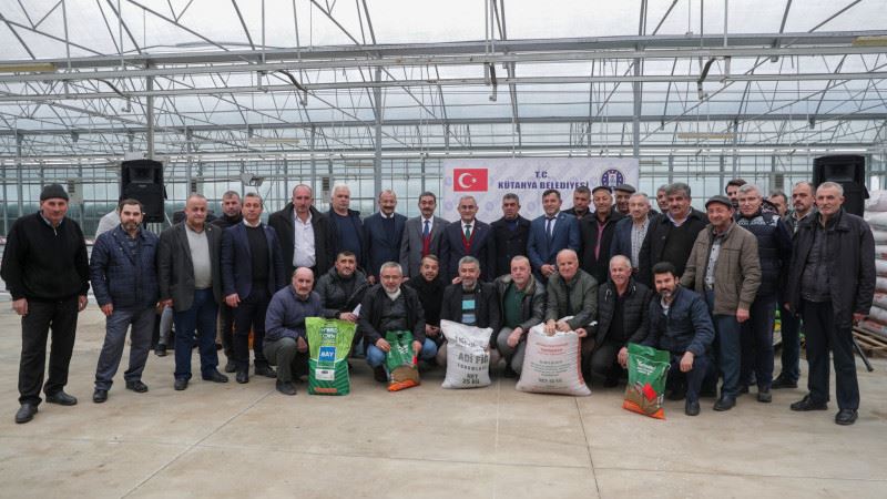 ÇİFTÇİLERE TOHUM DESTEĞİ