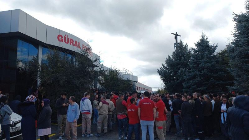 Güral Porselen çalışanlarından eylem